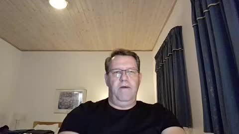 henrikrp1971 online show from December 12, 2024, 1:37 am