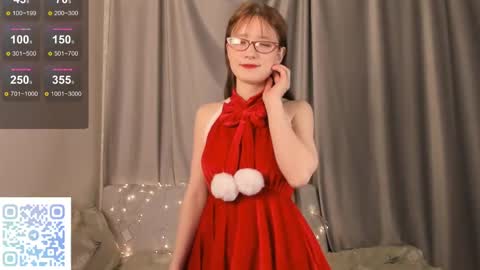 Lily online show from December 28, 2024, 3:57 pm