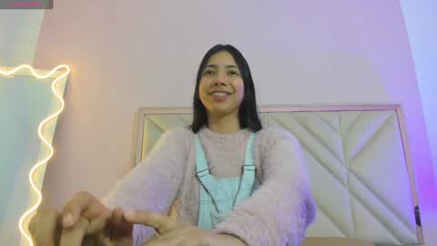 hollie_tay online show from December 27, 2024, 3:20 am