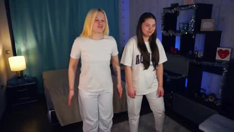 Emma and Margo online show from February 12, 2025, 7:39 am