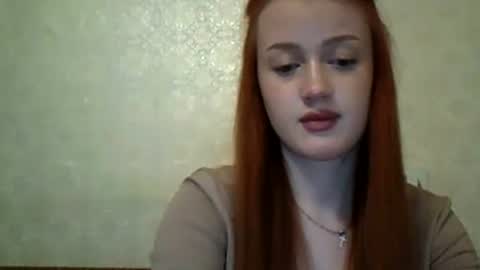 honey_wells online show from December 29, 2024, 8:10 pm