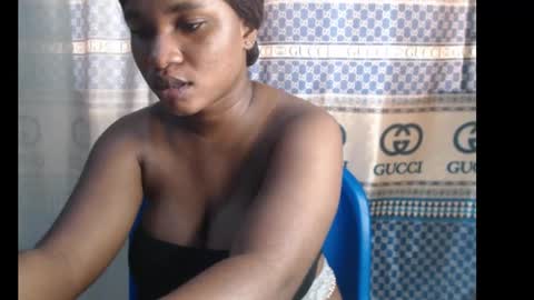 honey_xdoll online show from November 17, 2024, 10:43 am