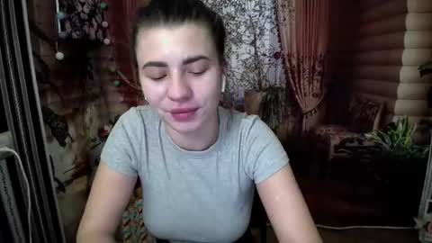 hot_leyla online show from November 18, 2024, 8:44 am