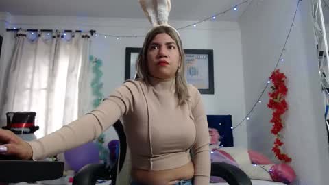 hot sexy bunny online show from January 16, 2025, 12:40 pm