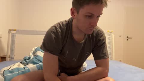 hotboyfeet92 online show from January 19, 2025, 9:12 pm