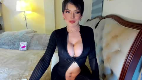 GODDESS CHESCA online show from December 9, 2024, 11:03 pm