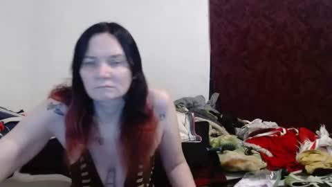 hotmodel1984 online show from November 27, 2024, 4:48 am