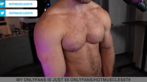 hotmuscles6t9 online show from November 14, 2024, 4:23 am