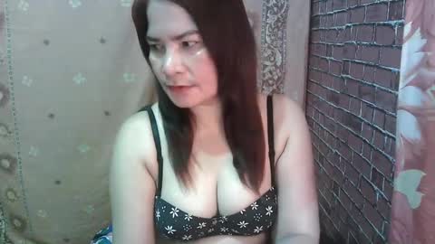 hotpinay_bigtits12 online show from December 1, 2024, 12:37 pm