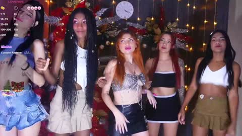 hotties_kittens18 online show from December 7, 2024, 3:19 am