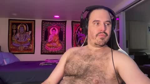 hungdaddywolf online show from January 4, 2025, 7:33 pm