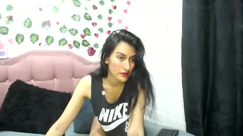 ilanna_delux online show from February 11, 2025, 3:28 pm