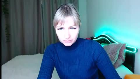 incredible_ariela online show from November 13, 2024, 12:26 pm