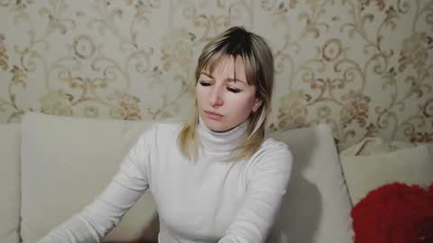 incredible_ariela online show from December 17, 2024, 10:25 am