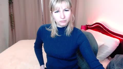 incredible_ariela online show from January 4, 2025, 10:11 am