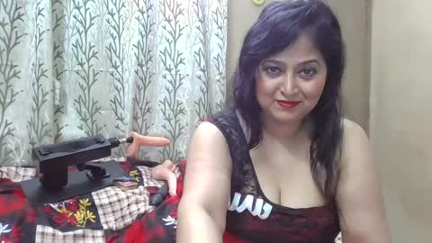 indianreetu online show from January 5, 2025, 7:44 pm