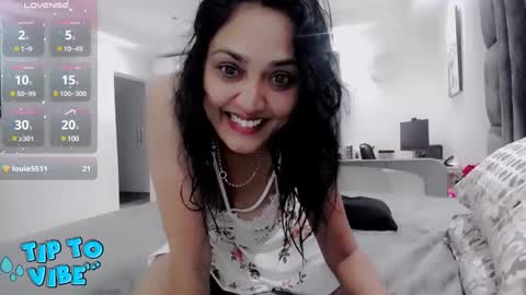 YASMIN online show from November 13, 2024, 10:58 pm