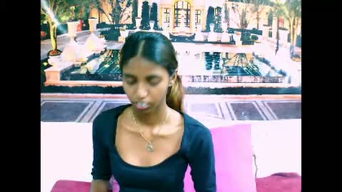 indiansexyslender4u2luv online show from December 30, 2024, 5:46 am