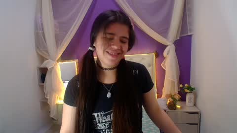 Ingrid petite online show from December 20, 2024, 10:48 pm