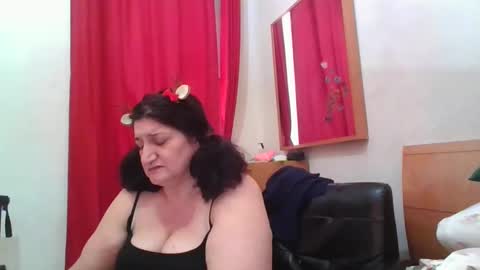 inna46_ online show from November 15, 2024, 1:33 pm