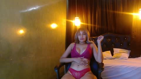 Isabela online show from December 19, 2024, 9:35 pm