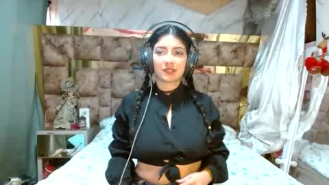 isabelaxxsaenz online show from December 29, 2024, 8:54 pm