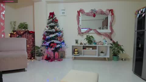 isabella_clarck online show from December 17, 2024, 11:08 am