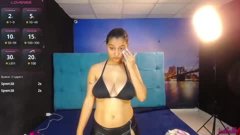 isabella_latin01 online show from December 1, 2024, 12:21 am