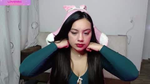 isabella_moon05 online show from January 12, 2025, 2:13 am