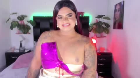 isabellabrand04 online show from November 10, 2024, 2:20 pm