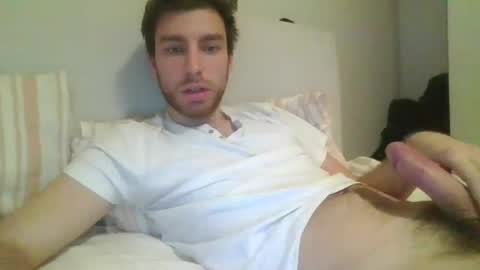 italian_boy_22 online show from December 19, 2024, 7:42 am