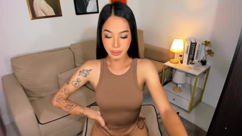 kirstenelsie online show from December 25, 2024, 3:04 pm