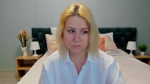 jane_broks online show from November 22, 2024, 8:20 am