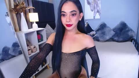 janemonet online show from December 10, 2024, 12:54 pm