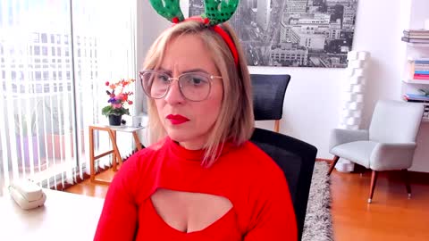 JANE TURNER MILF online show from December 9, 2024, 1:07 pm