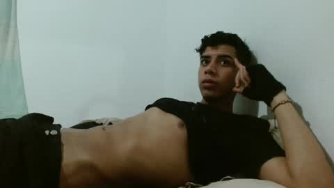 jeampier_sexy online show from November 30, 2024, 1:54 am