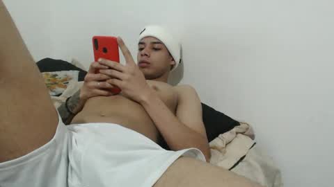 jeampier_sexy online show from January 3, 2025, 1:46 am