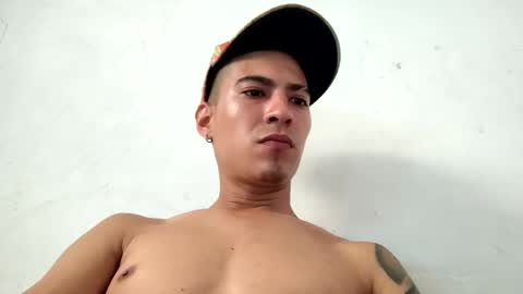 jeisonvalencia96of online show from December 26, 2024, 12:19 pm