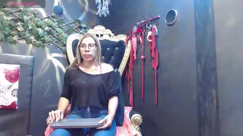 jenna_032 online show from January 4, 2025, 6:50 pm