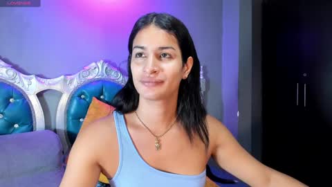 jennifer_t online show from December 18, 2024, 3:18 pm