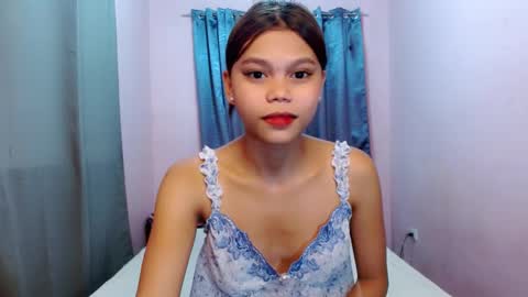 yourjennygirl online show from January 5, 2025, 7:49 am