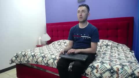 Jeremmyandstacy online show from December 8, 2024, 3:52 pm