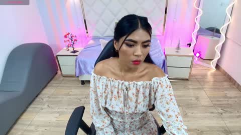 jess_tay online show from December 22, 2024, 9:56 pm