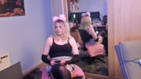 Jessiessicaxx online show from December 6, 2024, 4:27 pm