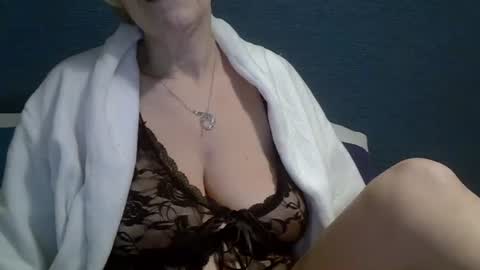 jessy318776 online show from December 20, 2024, 10:37 pm