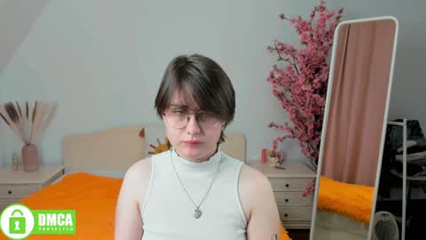 jin_bunny online show from December 4, 2024, 9:39 pm