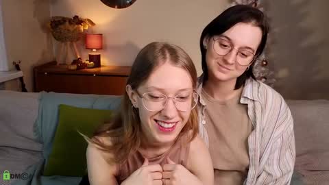 Hey Guys We are Julia ginger  Tina brunette online show from December 2, 2024, 3:31 am