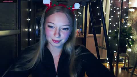 Jodie online show from December 10, 2024, 4:09 pm