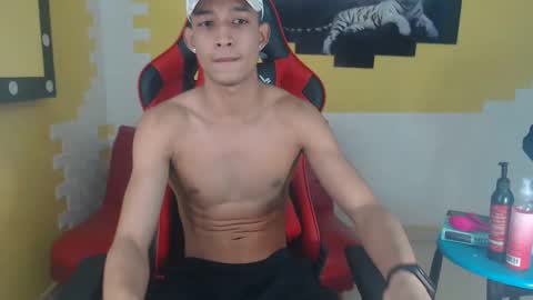 jose_sexycumm online show from December 28, 2024, 7:33 pm