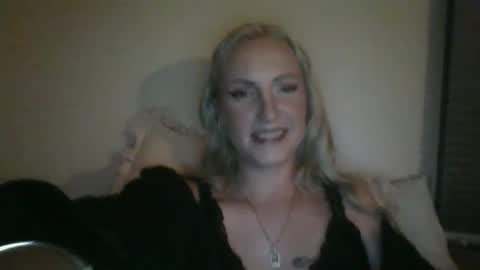 juicyjade2333 online show from November 11, 2024, 1:01 am